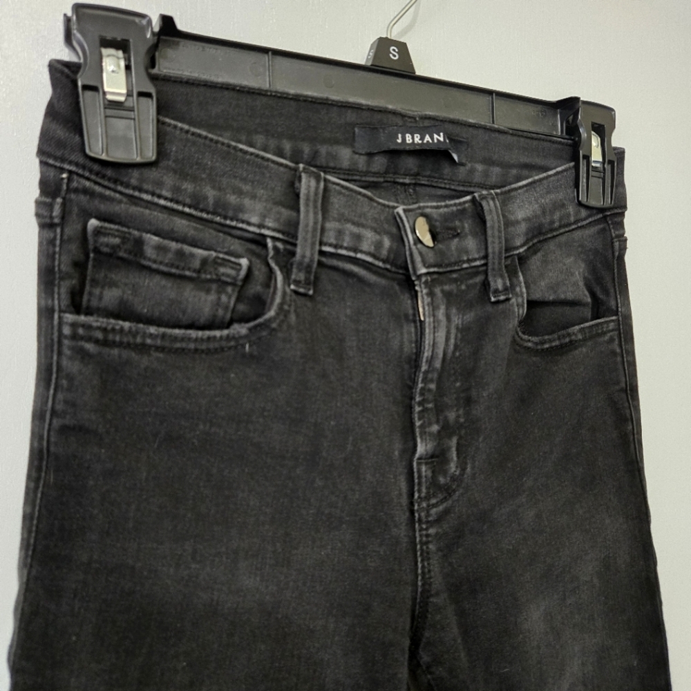 J BRAND Skinny Jeans